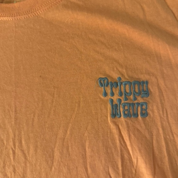 Pacsun PacCares trippy wave embroided t shirt in coral
Orange size Medium - Picture 7 of 7